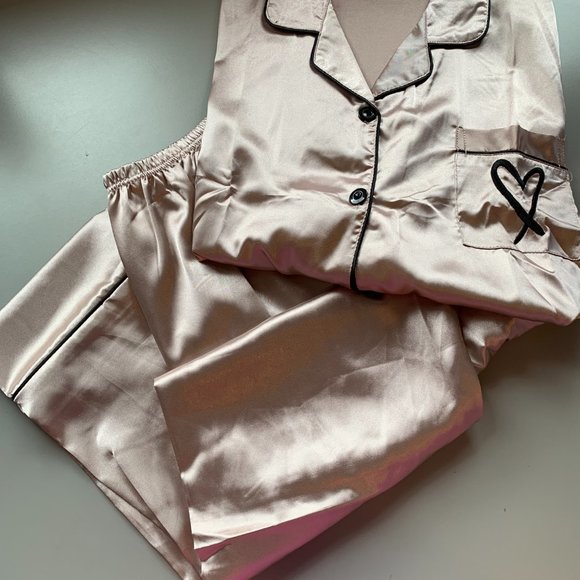 Heart Embroidery Satin Pyjama Set - Picture 6 of 7